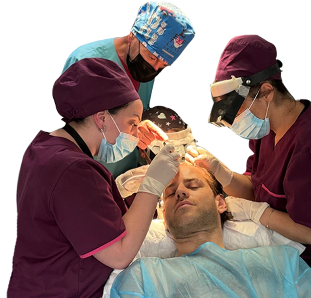 Στιγμιότυπο από την διαδικασία εμφύτευσης μαλλιών